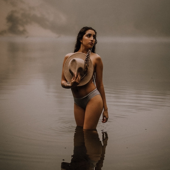 Meet your Posher, Heather - Picture 6 of 7